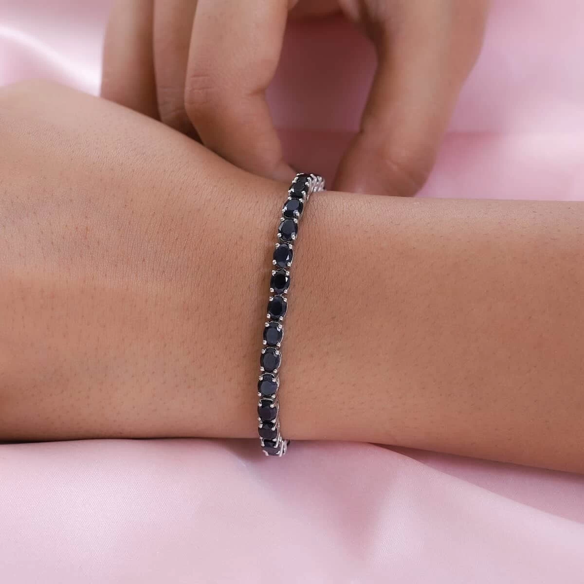 Australian Midnight Sapphire Tennis Bracelet In Platinum Over Sterling Silver (6.50 In) 7.75 Grams 16.00 Ctw 5 Australian Midnight Sapphire Tennis Bracelet In Platinum Over Sterling Silver (6.50 In) 7.75 Grams 16.00 Ctw - Image 3