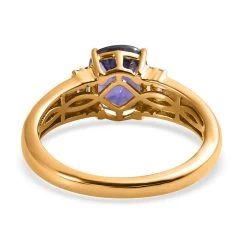 ILIANA 18K Yellow Gold AAA Tanzanian Color Change Sapphire And GH SI Diamond Ring 4.8 Grams 2.20 Ctw -Jewelry store 7271521 4