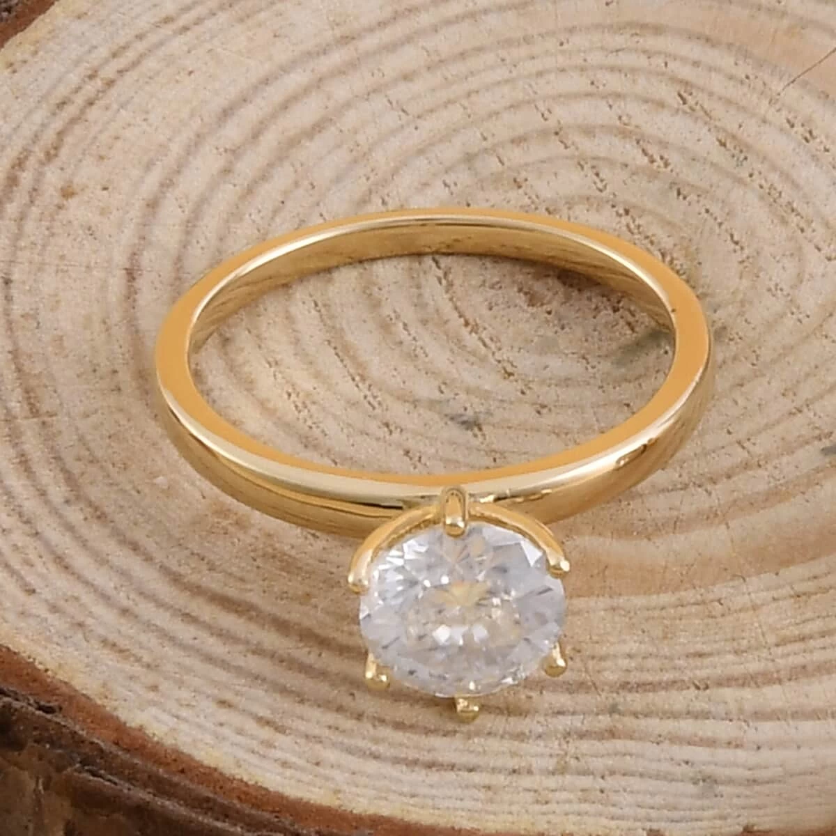 LUXORO 10K Yellow Gold Shield Cut Moissanite Solitaire Ring 2.30 Grams 1.60 Ctw 4 LUXORO 10K Yellow Gold Shield Cut Moissanite Solitaire Ring 2.30 Grams 1.60 Ctw - Image 2