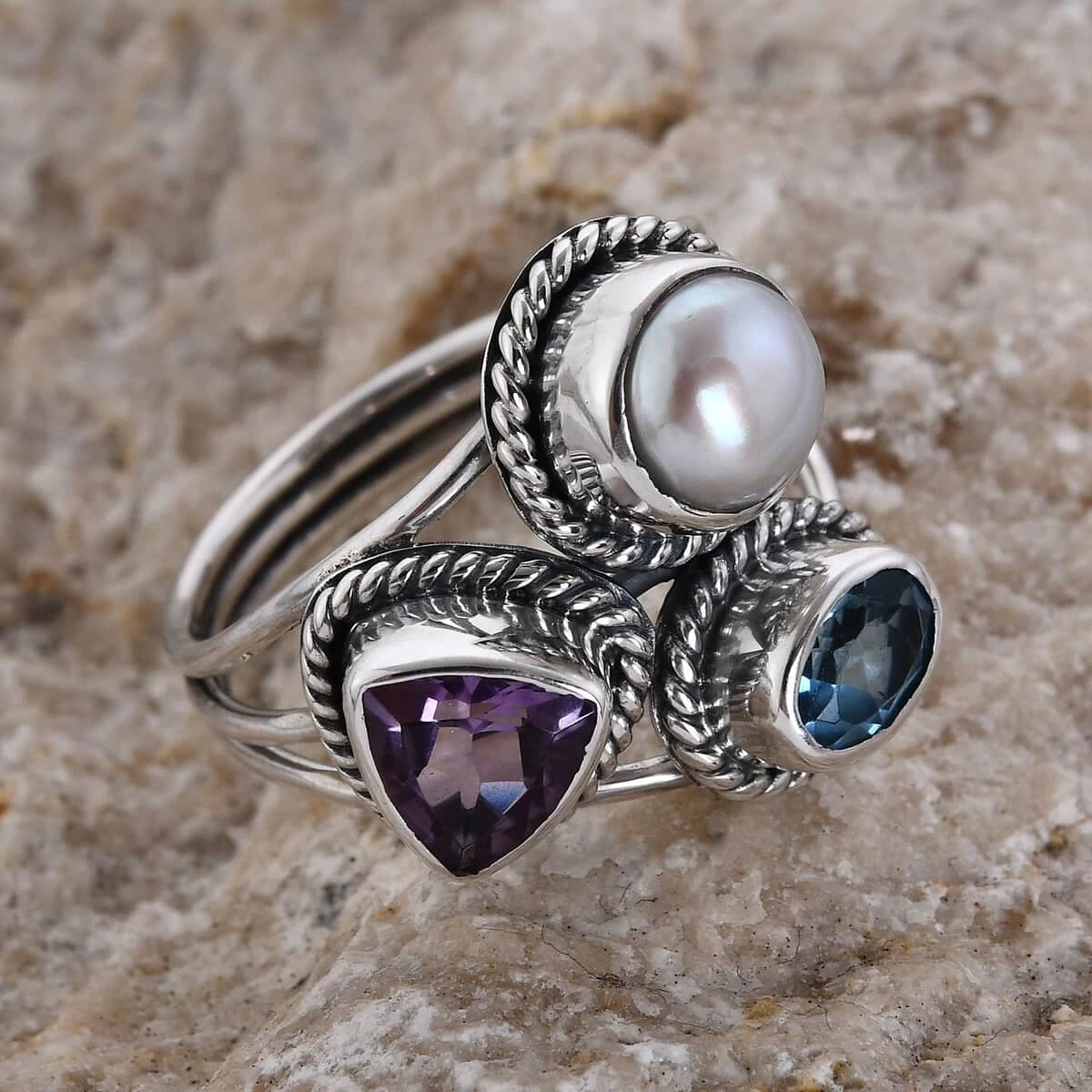 BALI LEGACY Amethyst, Swiss Blue Topaz And Freshwater Pearl Mixed Shapes 3 Row Ring In Sterling Silver 2.65 Ctw 4 BALI LEGACY Amethyst, Swiss Blue Topaz And Freshwater Pearl Mixed Shapes 3 Row Ring In Sterling Silver 2.65 Ctw - Image 2