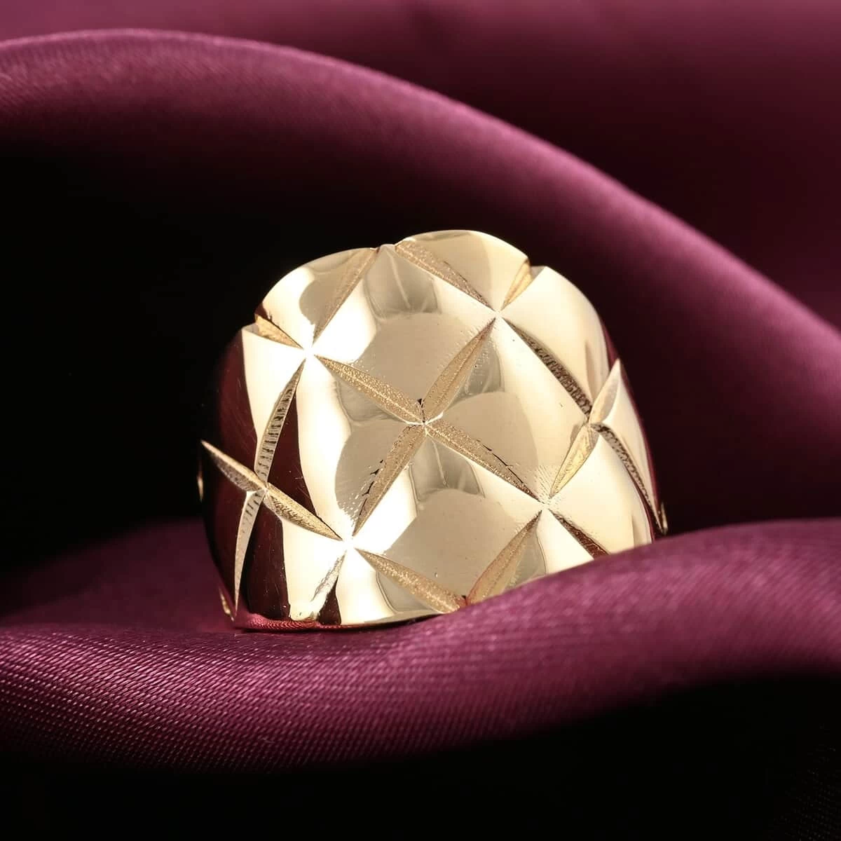 Maestro Gold Collection Canestrina Italian 10K Yellow Gold Checkered Concave Ring 2.90 Grams 4 Maestro Gold Collection Canestrina Italian 10K Yellow Gold Checkered Concave Ring 2.90 Grams - Image 2