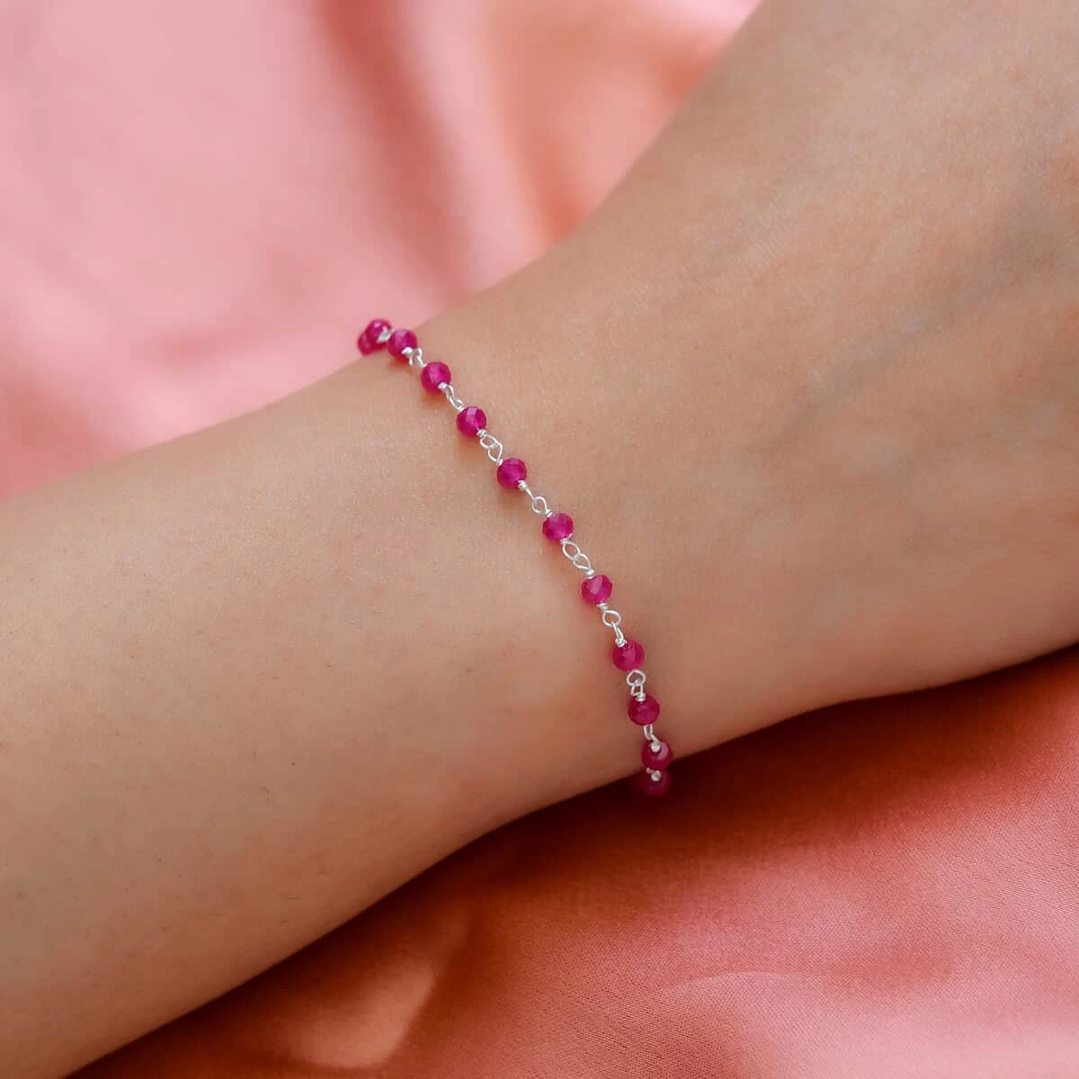 Niassa Ruby (FF) Beaded Bracelet In Sterling Silver (7.25 In) 6.00 Ctw 5 Niassa Ruby (FF) Beaded Bracelet In Sterling Silver (7.25 In) 6.00 Ctw - Image 3