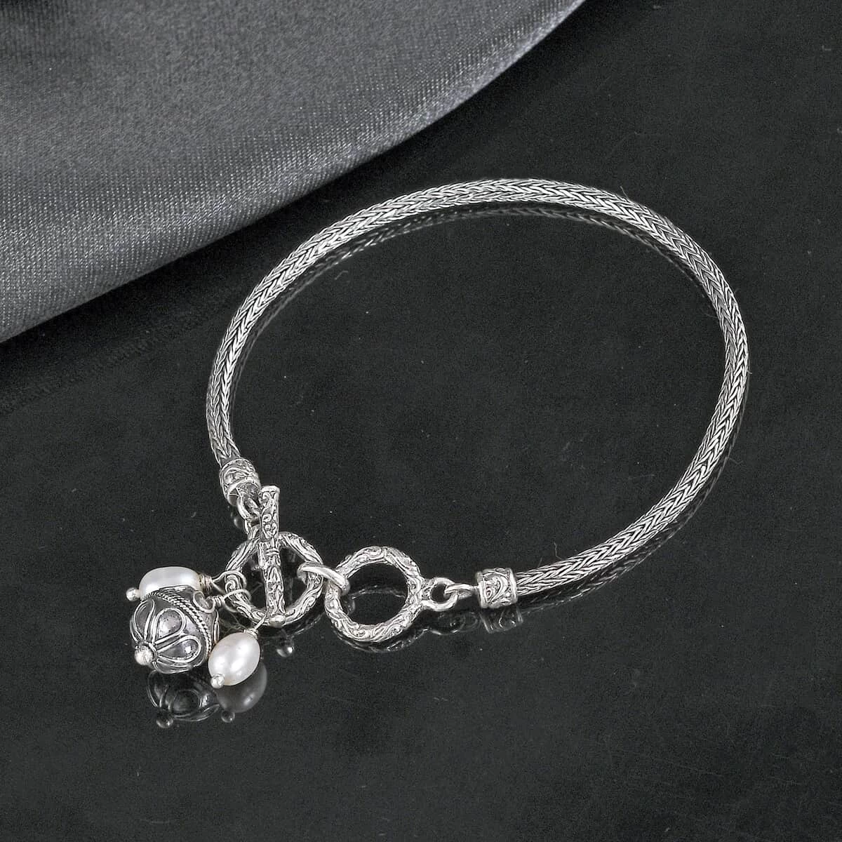 Bali Legacy Freshwater Cultured Pearl Charms Bracelet In Sterling Silver (7.25 In) 4 Bali Legacy Freshwater Cultured Pearl Charms Bracelet In Sterling Silver (7.25 In) - Image 2