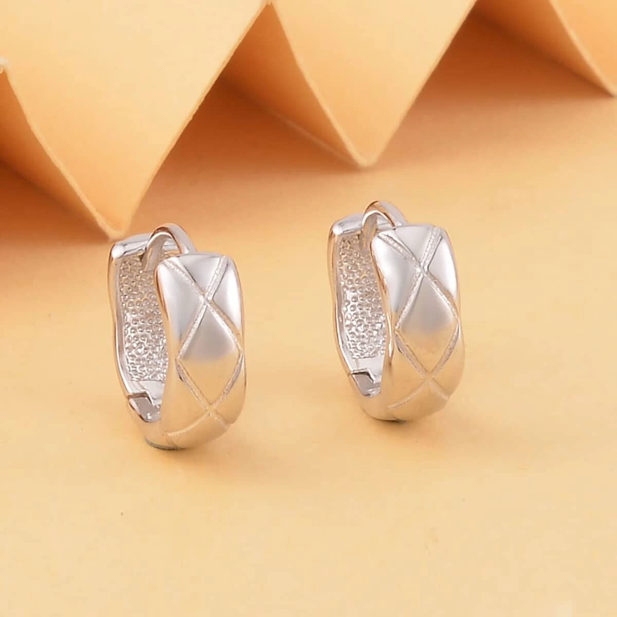950 Platinum Textured Hoop Earrings 3.50 Grams 4 950 Platinum Textured Hoop Earrings 3.50 Grams - Image 2