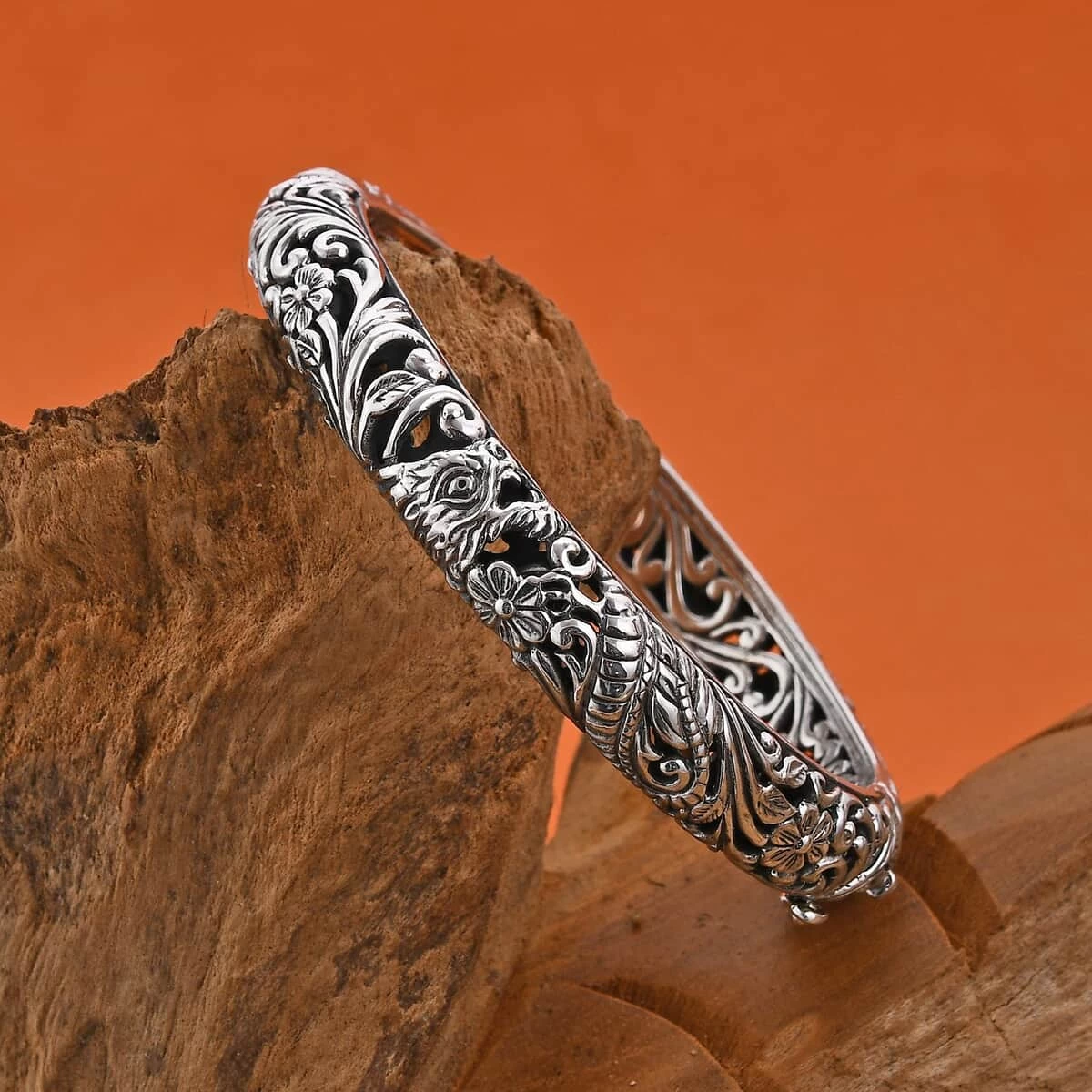 Bali Legacy Sterling Silver Dragon Bangle Bracelet (7.25 In) 47.20 Grams 4 Bali Legacy Sterling Silver Dragon Bangle Bracelet (7.25 In) 47.20 Grams - Image 2