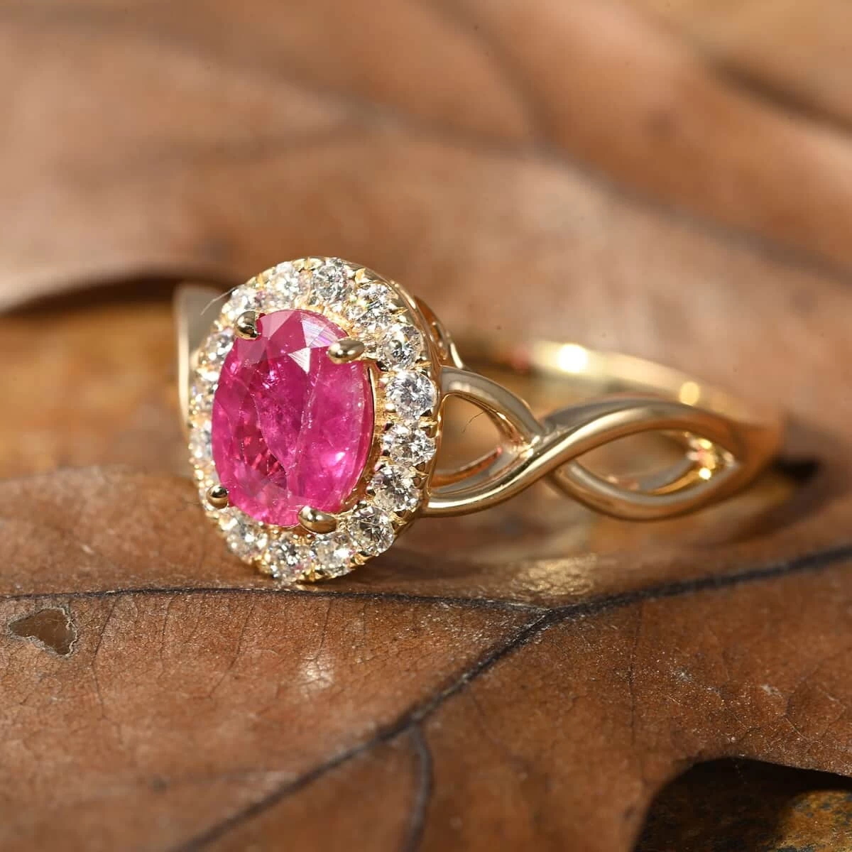Certified & Appraised Iliana 18K Yellow Gold AAA Mozambique Ruby And G-H SI Diamond Infinity Shank Ring 4.05 Grams 1.25 Ctw (Del. In 7-10 Days) 4 Certified & Appraised Iliana 18K Yellow Gold AAA Mozambique Ruby And G-H SI Diamond Infinity Shank Ring 4.05 Grams 1.25 Ctw (Del. In 7-10 Days) - Image 2