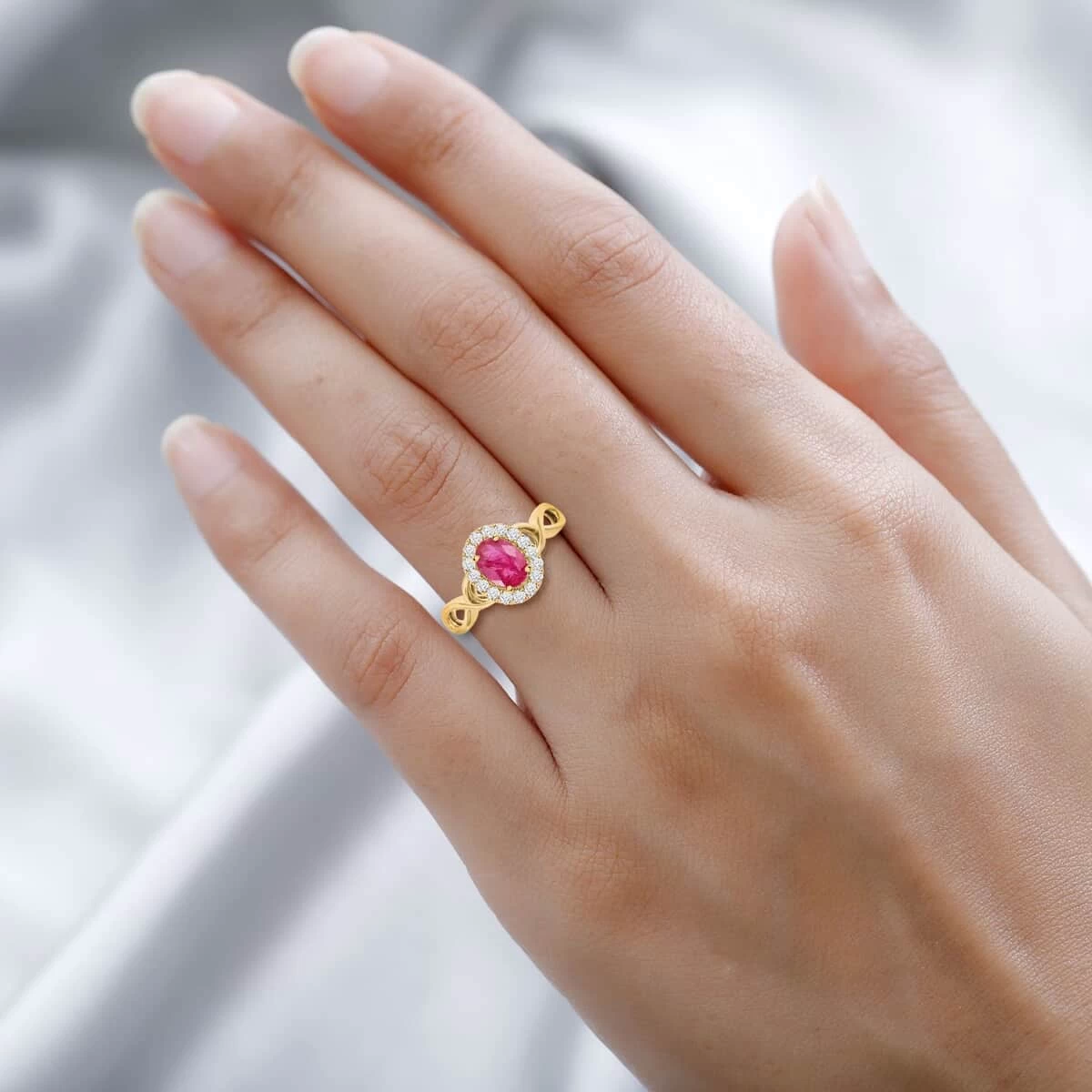 Certified & Appraised Iliana 18K Yellow Gold AAA Mozambique Ruby And G-H SI Diamond Infinity Shank Ring 4.05 Grams 1.25 Ctw (Del. In 7-10 Days) 5 Certified & Appraised Iliana 18K Yellow Gold AAA Mozambique Ruby And G-H SI Diamond Infinity Shank Ring 4.05 Grams 1.25 Ctw (Del. In 7-10 Days) - Image 3