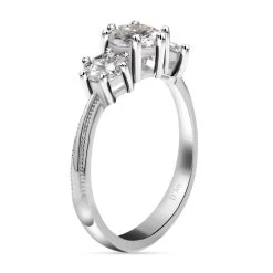 Null 11 Null -Jewelry store 7624467 3