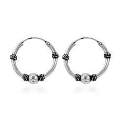 Sterling Silver Hoop Earrings 2.70 Grams 8 Sterling Silver Hoop Earrings 2.70 Grams -Jewelry store 7654081 2