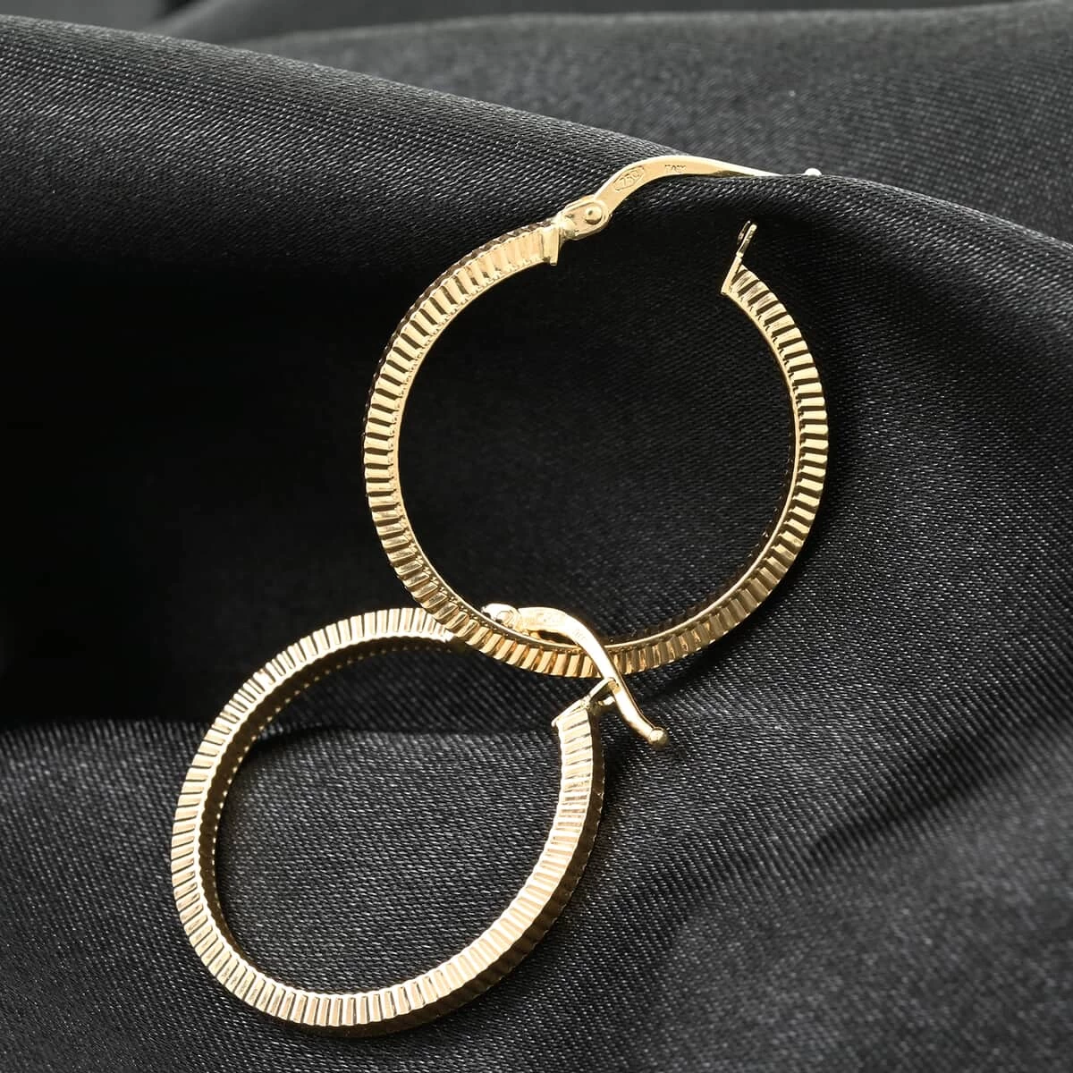 Rigato Italian 18K Yellow Gold Hoop Earrings 1.5 Grams 4 Rigato Italian 18K Yellow Gold Hoop Earrings 1.5 Grams - Image 2