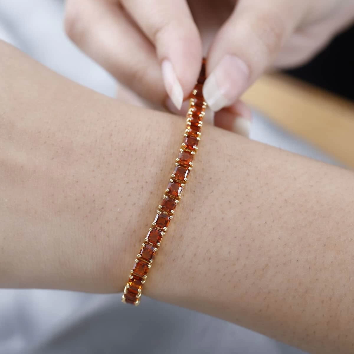 Premium Santa Ana Madeira Citrine Tennis Bracelet In Vermeil Yellow Gold Over Sterling Silver (7.25 In) 12.30 Ctw 5 Premium Santa Ana Madeira Citrine Tennis Bracelet In Vermeil Yellow Gold Over Sterling Silver (7.25 In) 12.30 Ctw - Image 3