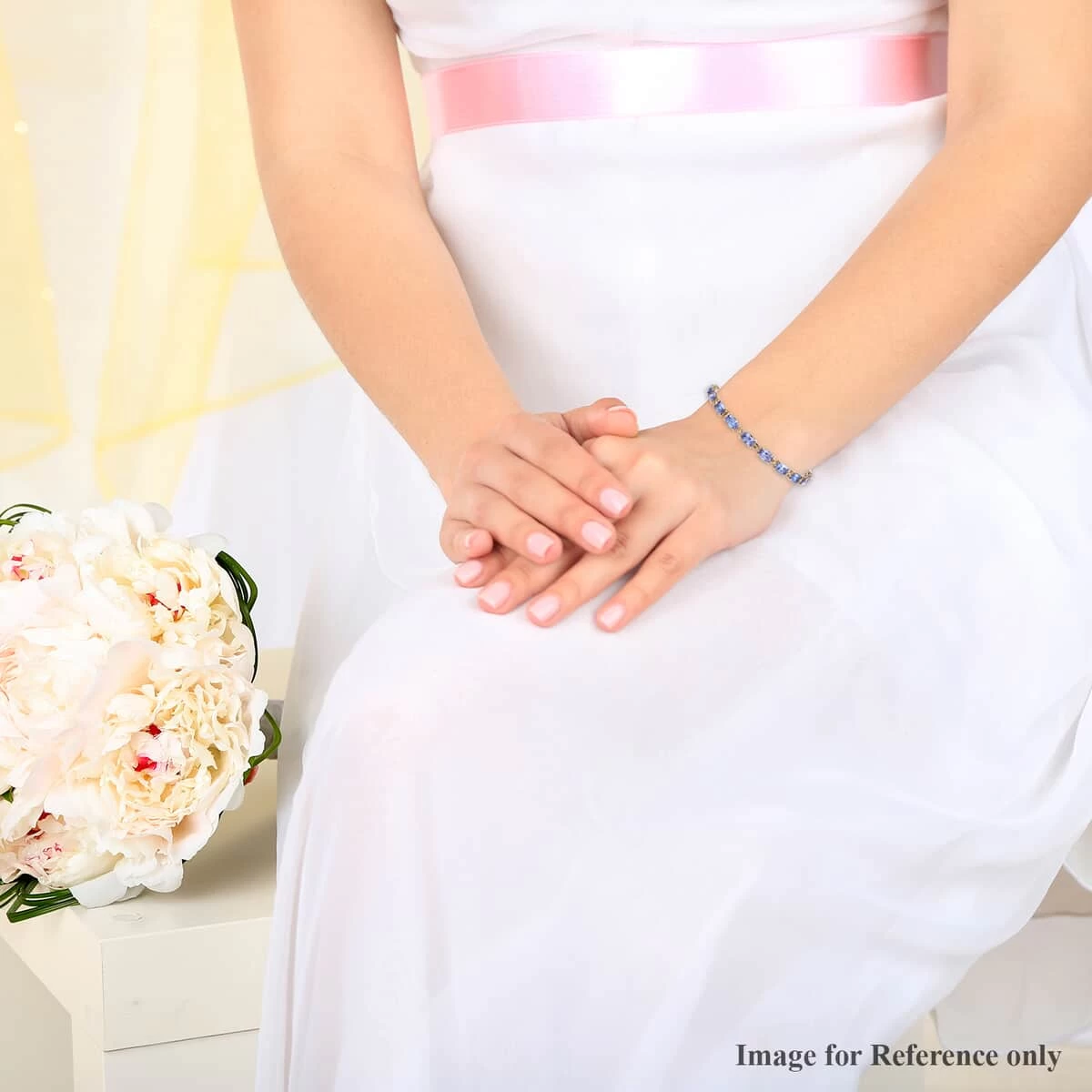 Luxoro 10K Yellow Gold Premium Tanzanite Tennis Bracelet (7.25 In) 10.50 Ctw 5 Luxoro 10K Yellow Gold Premium Tanzanite Tennis Bracelet (7.25 In) 10.50 Ctw - Image 3