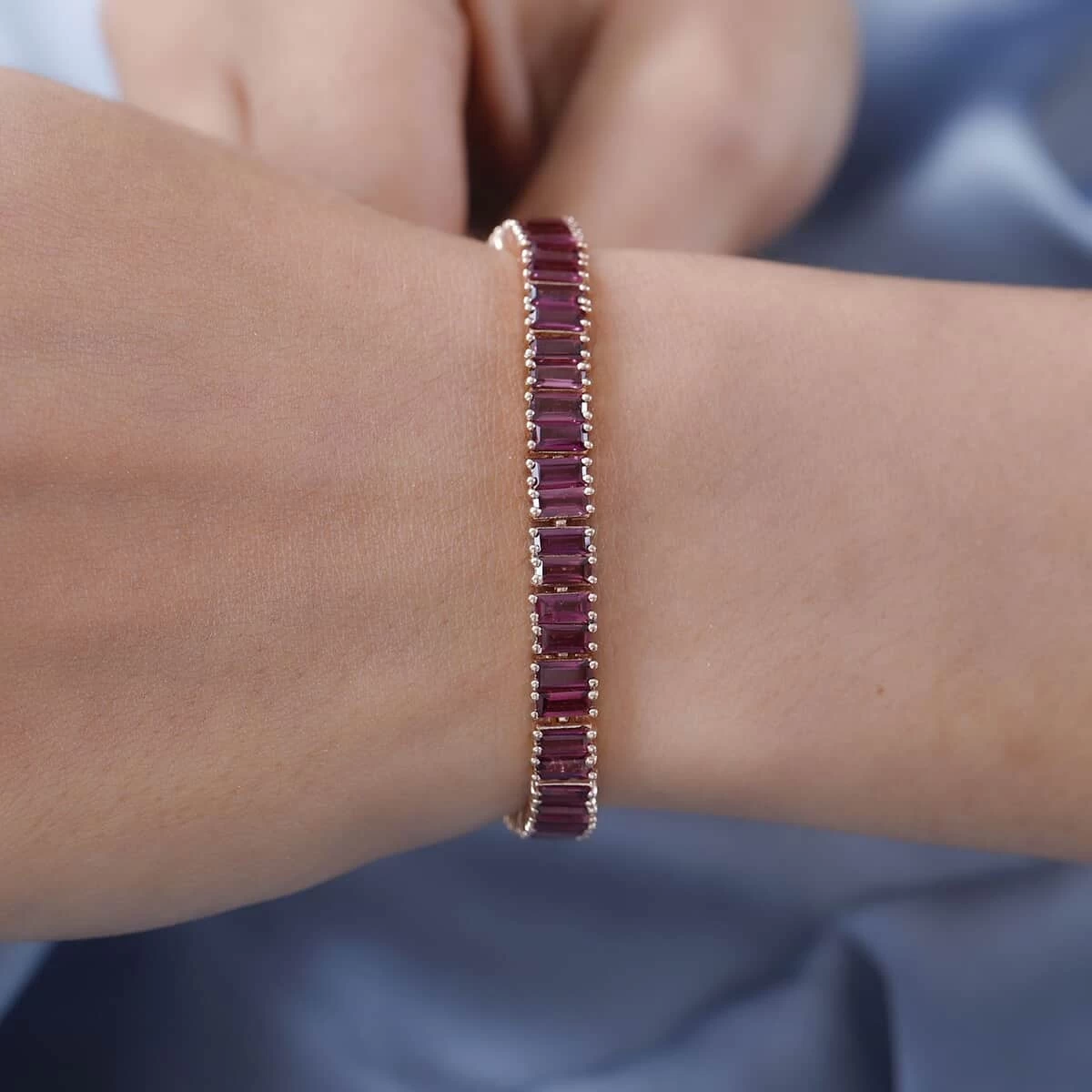 Lotus Garnet Tennis Bracelet In Vermeil Rose Gold Over Sterling Silver (6.50 In) 15.25 Ctw 5 Lotus Garnet Tennis Bracelet In Vermeil Rose Gold Over Sterling Silver (6.50 In) 15.25 Ctw - Image 3